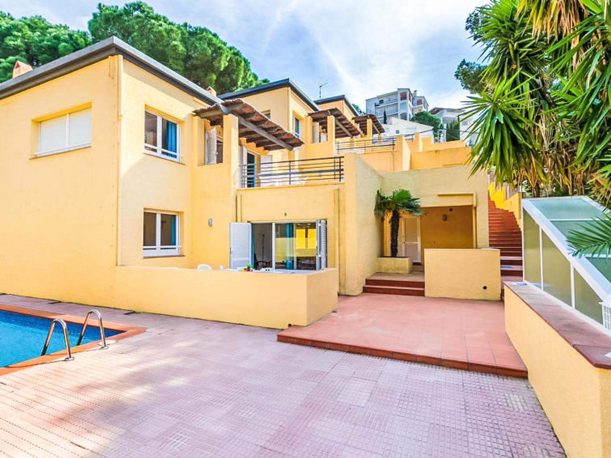 Holiday home Global Velazquez - By Global Holidays 8650 Roses