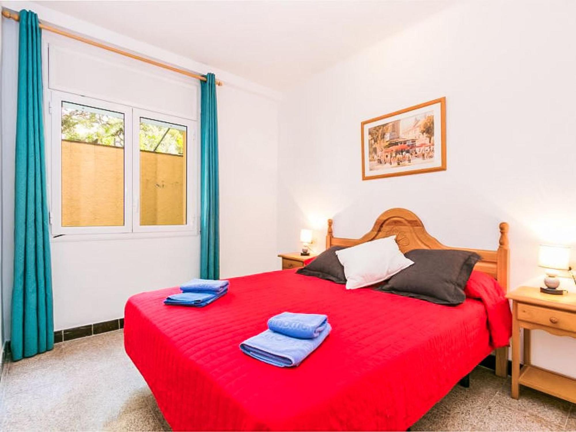 Holiday home Global Velazquez - By Global Holidays 8650 Roses